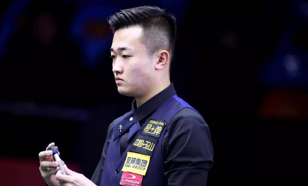 透過其自然 透過其自然