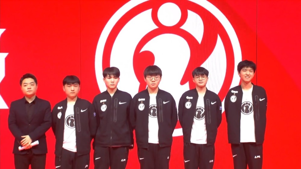 这给了他更 这给了他更