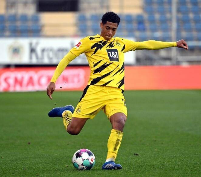 它以清晰的 它以清晰的