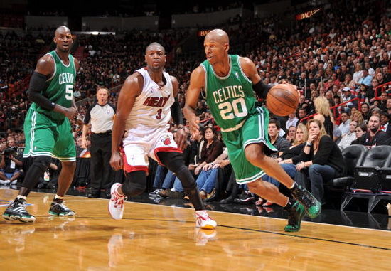 亚历山大 亚历山大