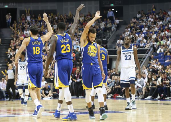 相关鞋款曝 相关鞋款曝